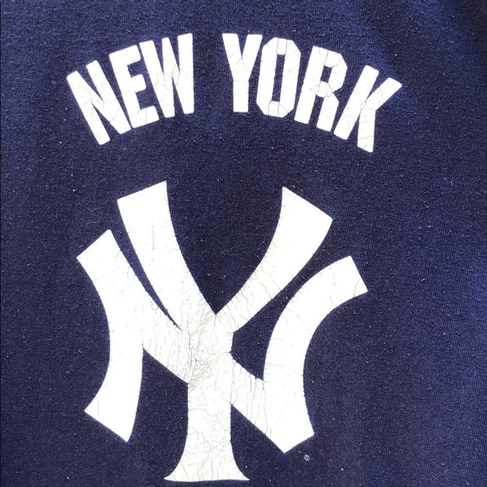 Yankees 2 Button Placket Henley Tee Shirt AUC